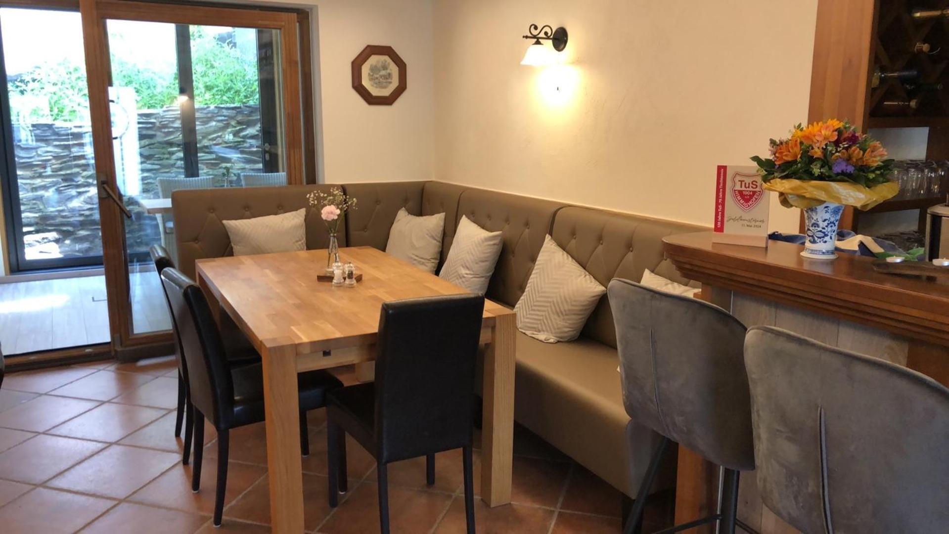 Rheinliebe Bistro Und Pension Lorch am Rhein Ngoại thất bức ảnh