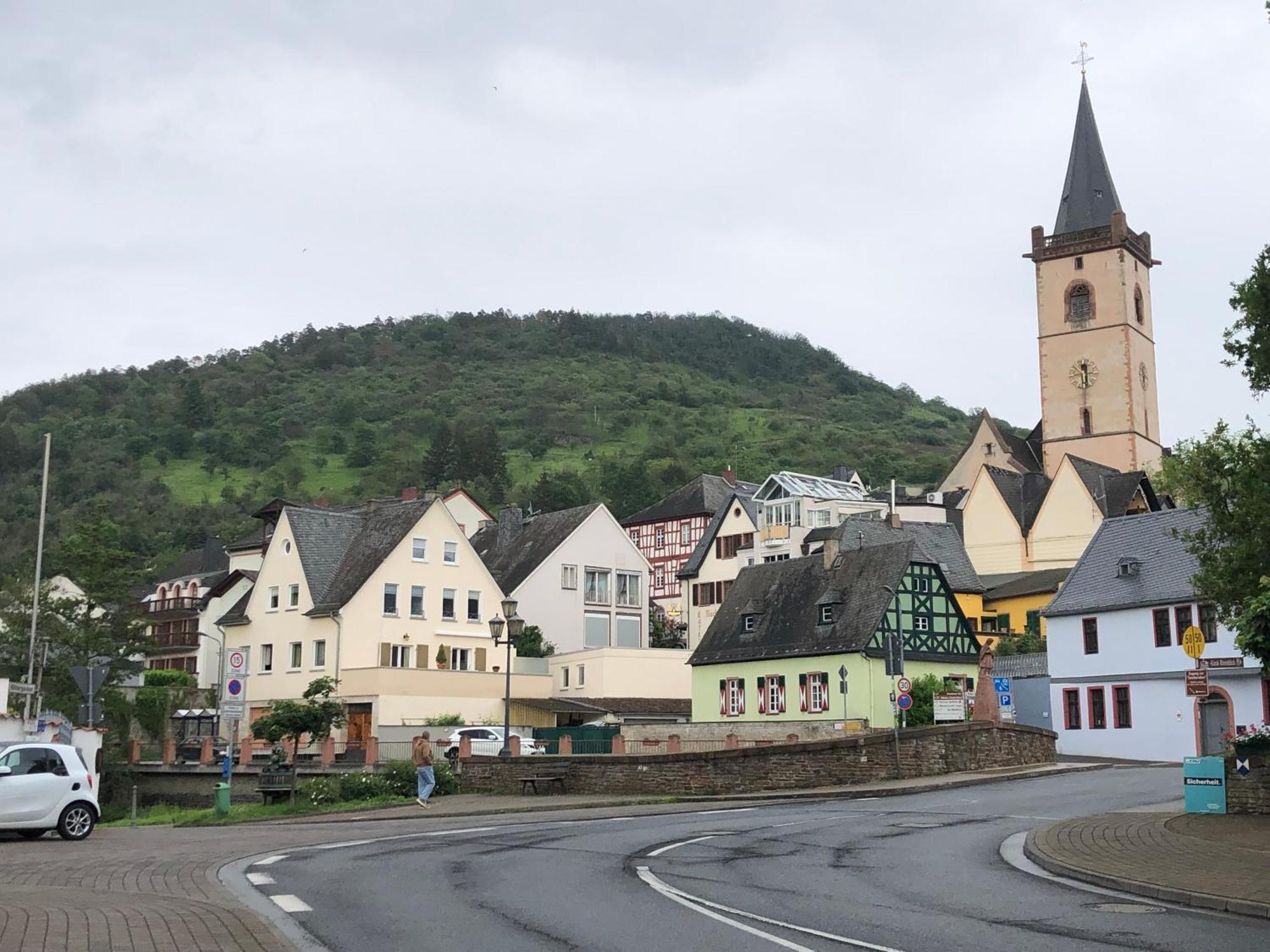 Rheinliebe Bistro Und Pension Lorch am Rhein Ngoại thất bức ảnh