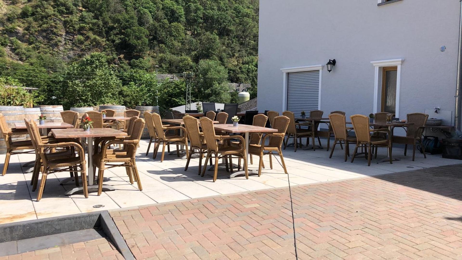 Rheinliebe Bistro Und Pension Lorch am Rhein Ngoại thất bức ảnh